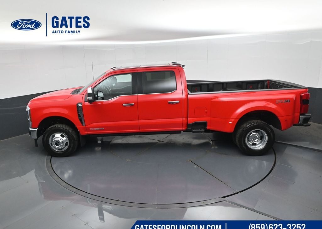 2027 Ford F-350SD Lariat DRW