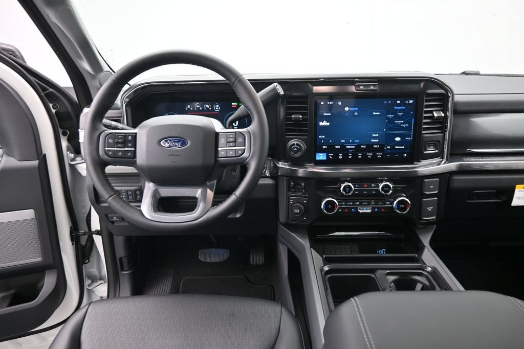 2027 Ford F-350SD Lariat DRW
