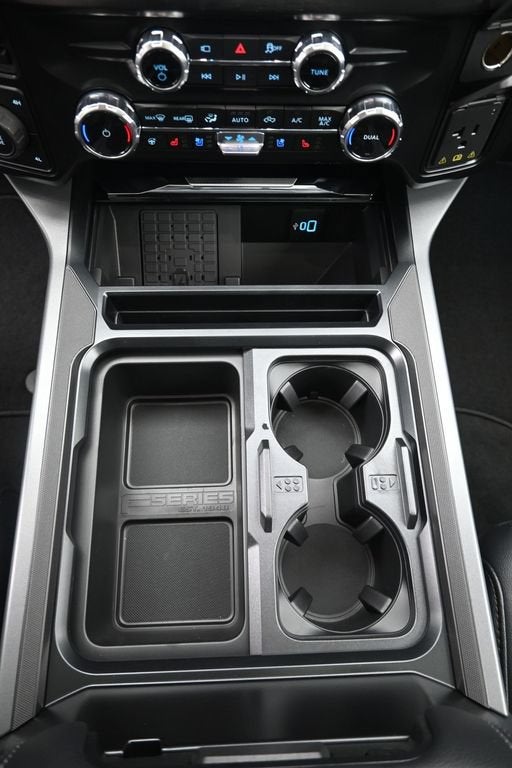 2027 Ford F-350SD Lariat DRW