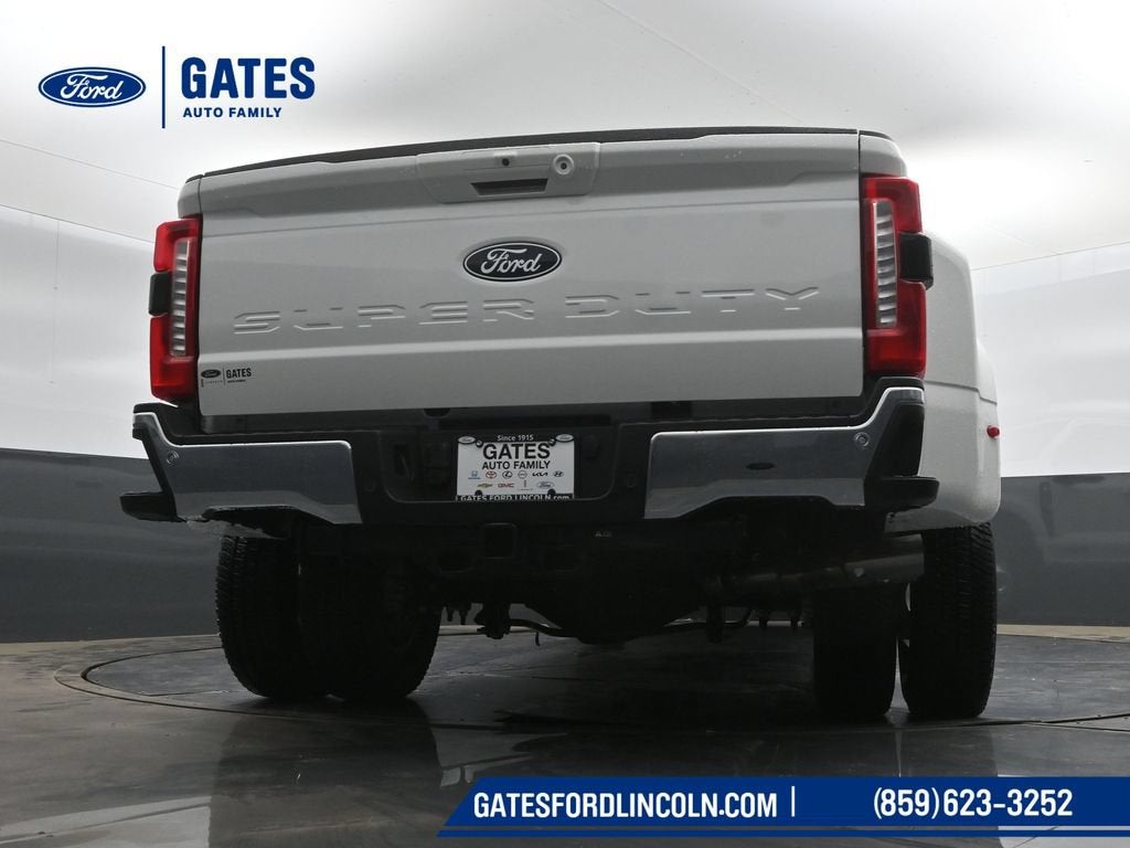 2027 Ford F-350SD Lariat DRW