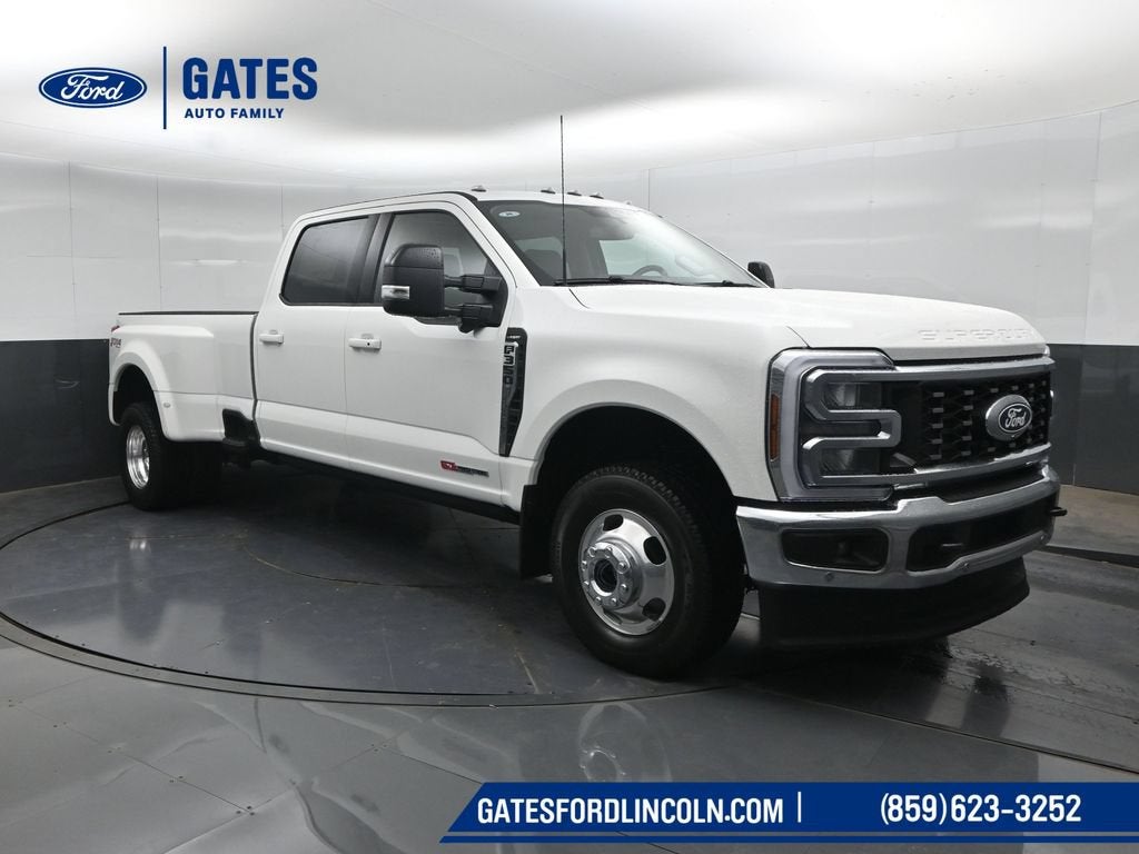 2027 Ford F-350SD Lariat DRW