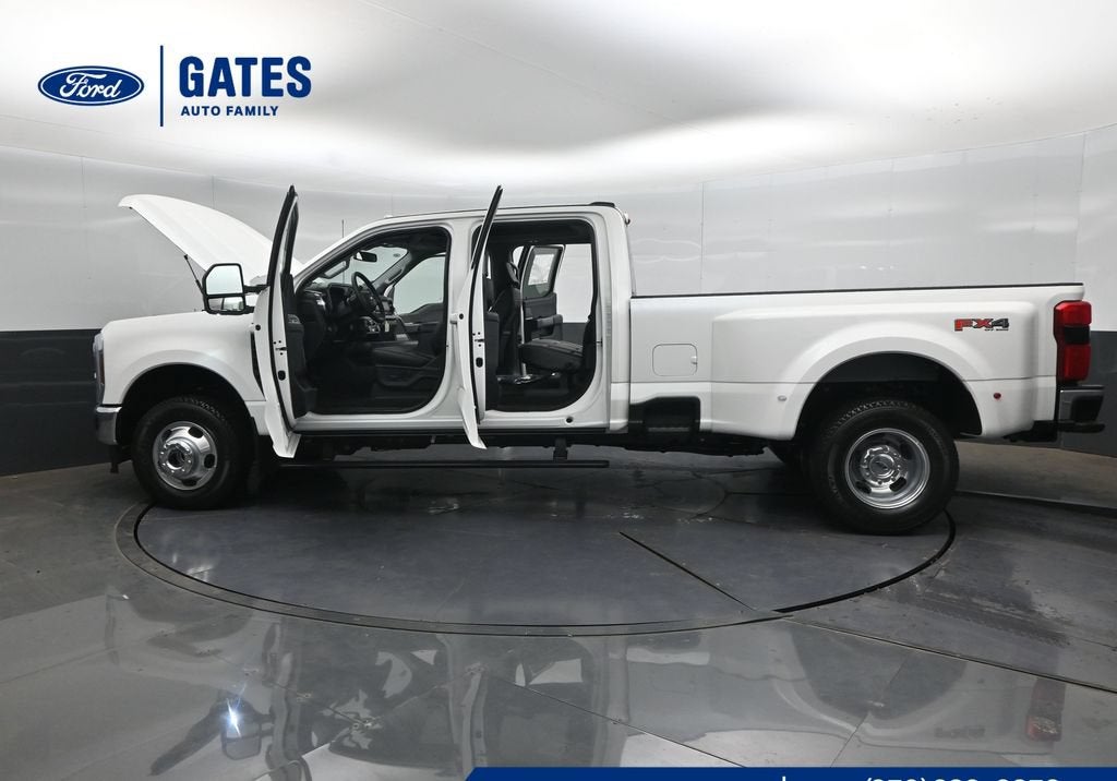 2027 Ford F-350SD Lariat DRW