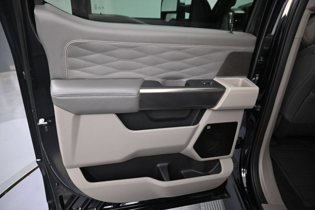 2027 Ford F-350SD DRW