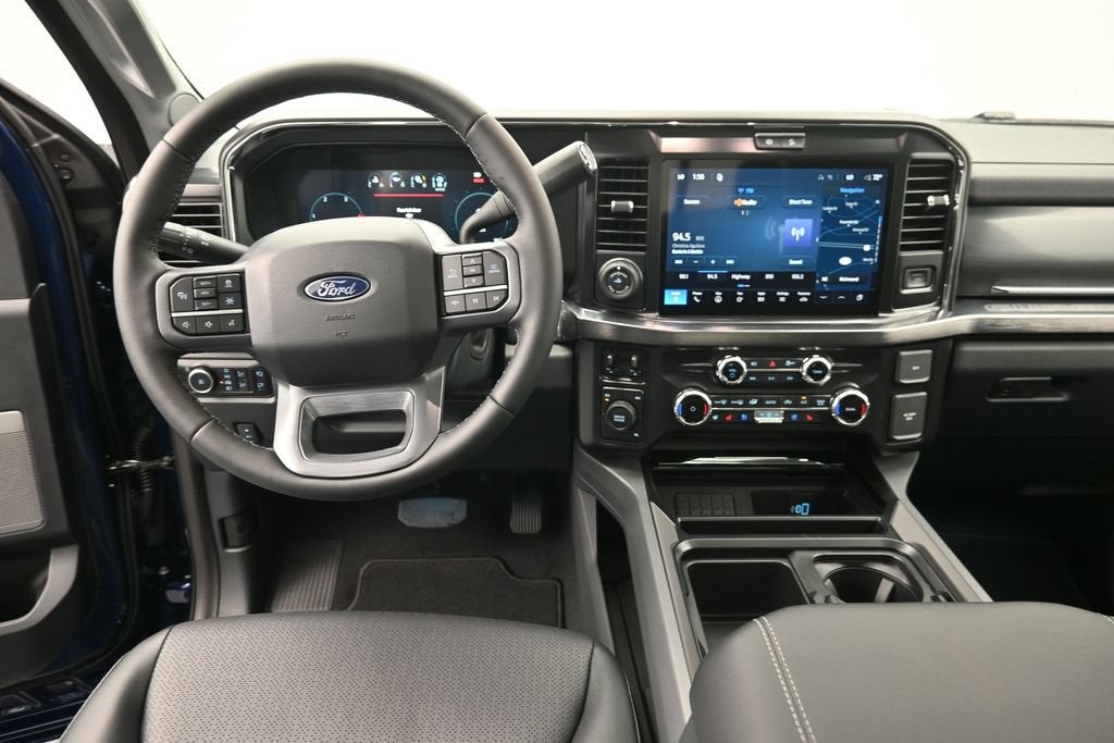 2027 Ford F-350SD Lariat DRW