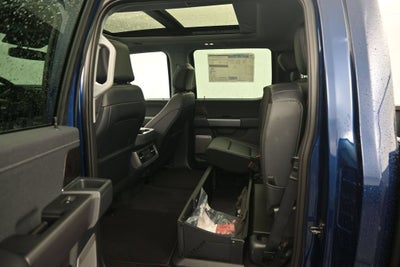 2027 Ford F-350SD Lariat DRW