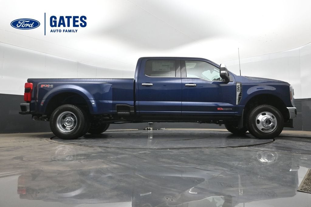 2027 Ford F-350SD Lariat DRW
