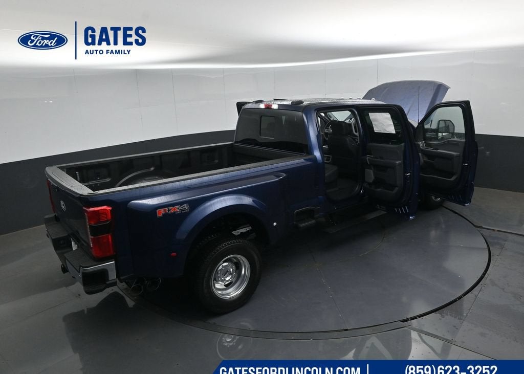 2027 Ford F-350SD Lariat DRW