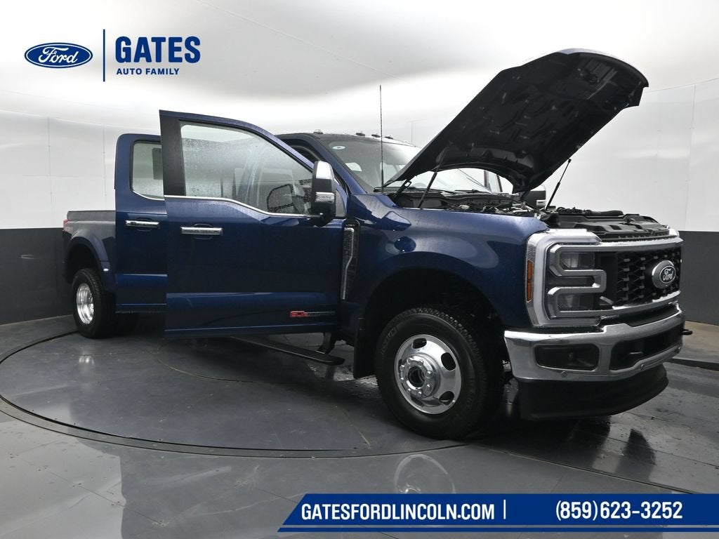2027 Ford F-350SD Lariat DRW