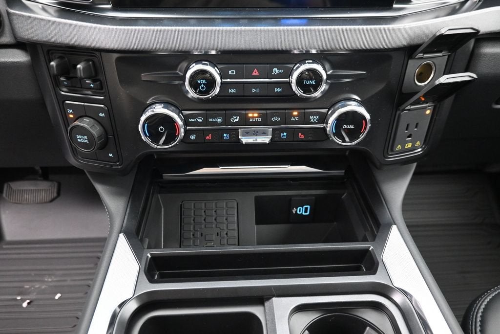 2027 Ford F-350SD Platinum DRW