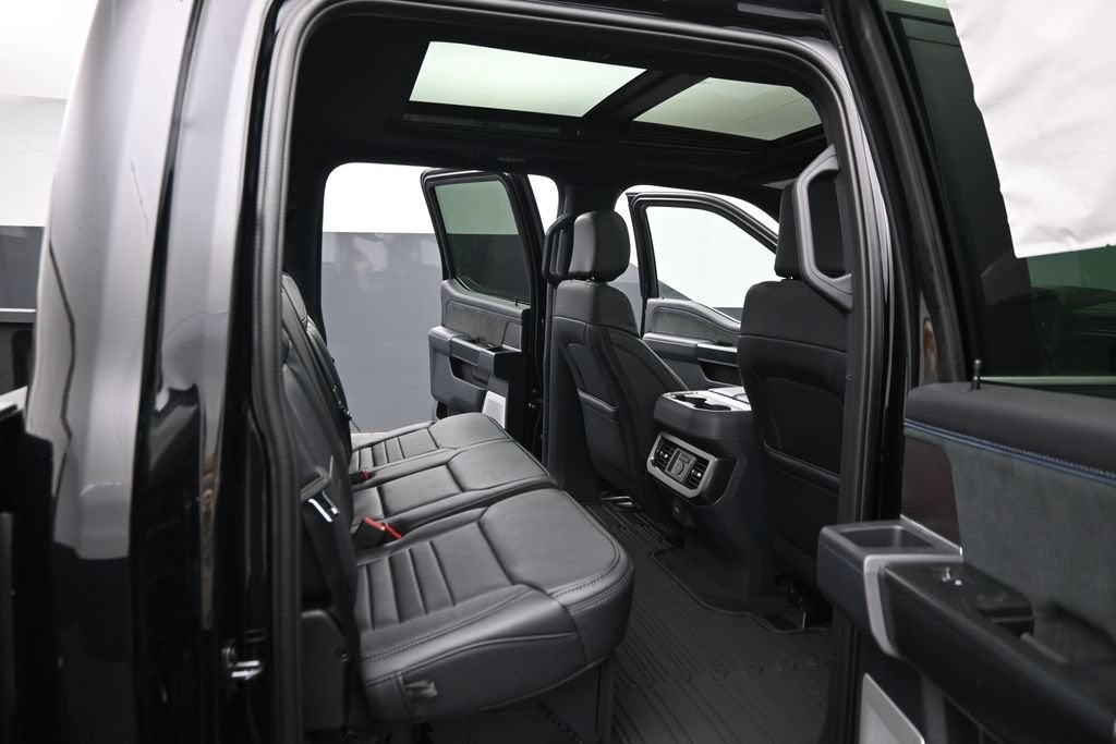 2027 Ford F-350SD Platinum DRW