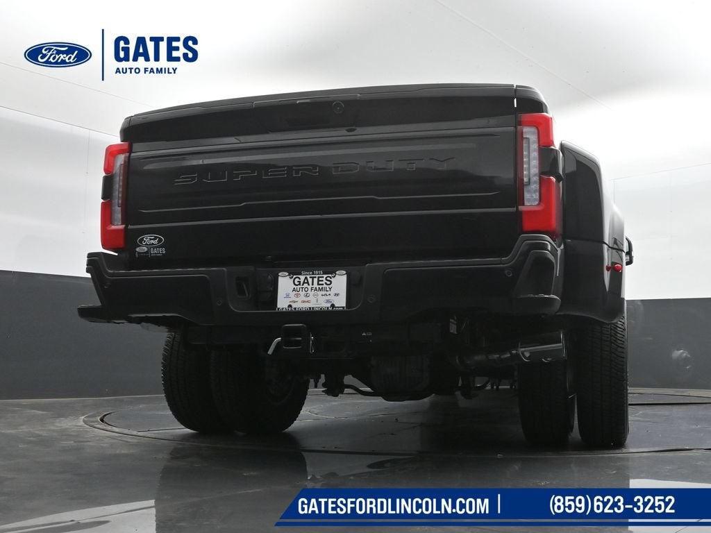 2027 Ford F-350SD Platinum DRW