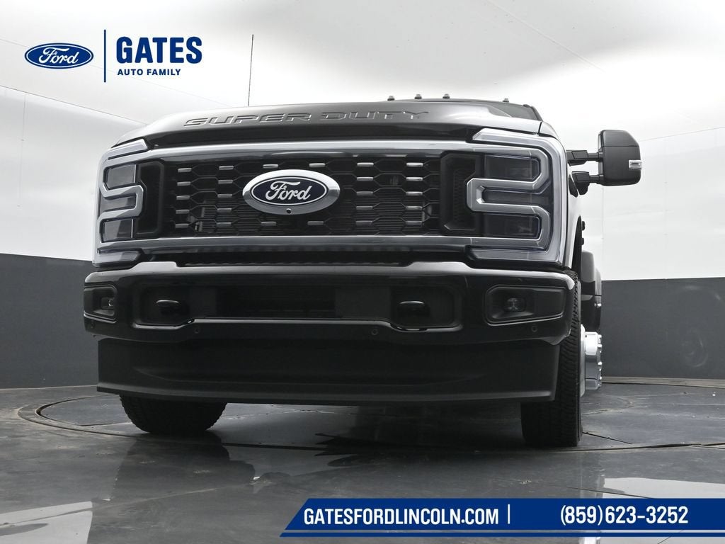 2027 Ford F-350SD Platinum DRW