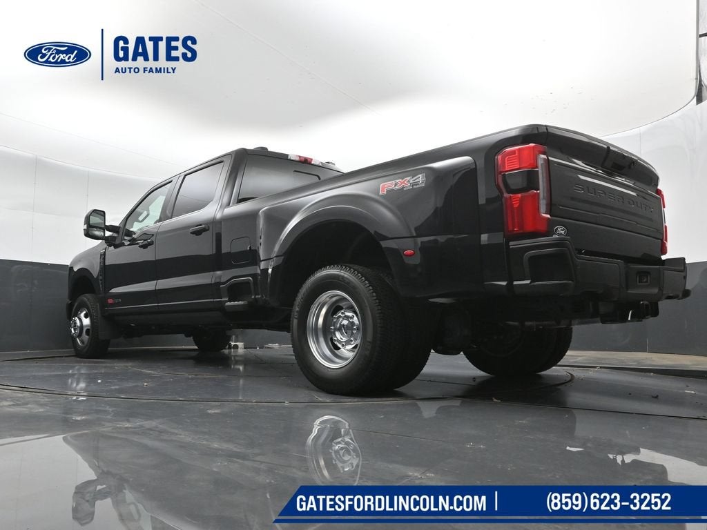 2027 Ford F-350SD Platinum DRW