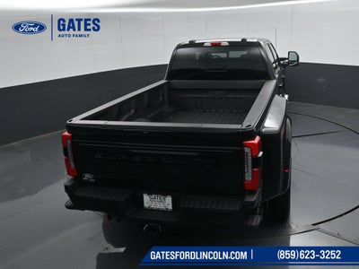 2027 Ford F-350SD Platinum DRW