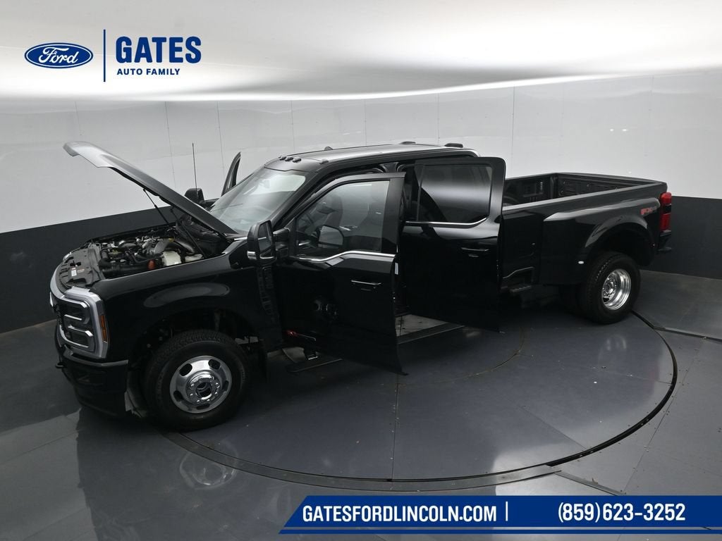 2027 Ford F-350SD Platinum DRW