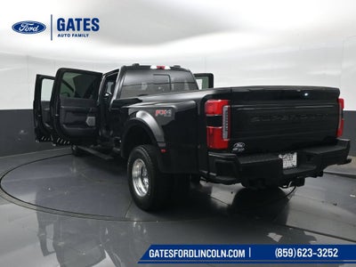 2027 Ford F-350SD Platinum DRW