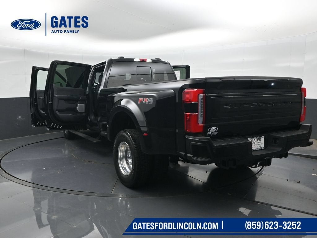 2027 Ford F-350SD Platinum DRW