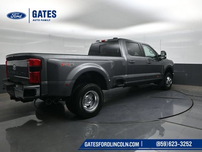 2027 Ford F-350SD Lariat DRW