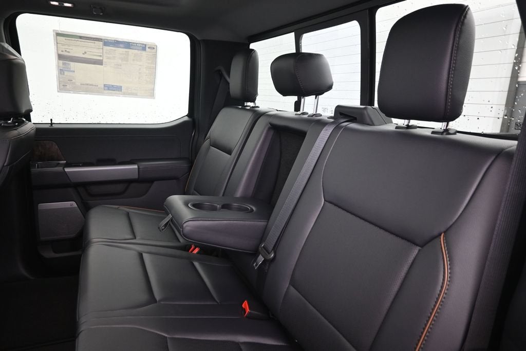 2027 Ford F-350SD Lariat DRW
