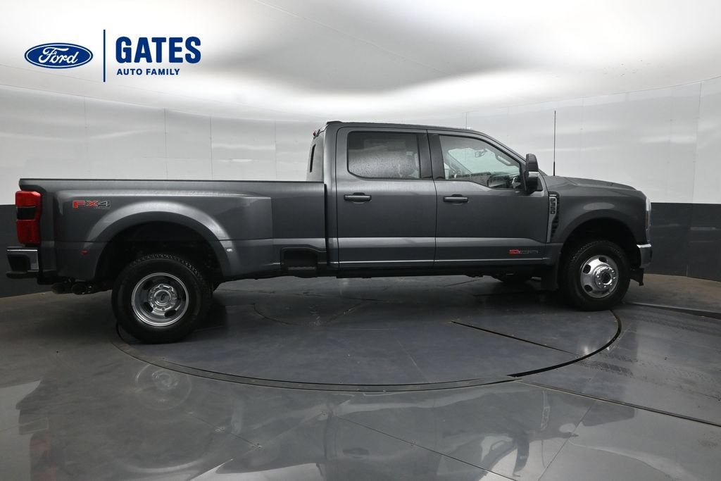 2027 Ford F-350SD Lariat DRW