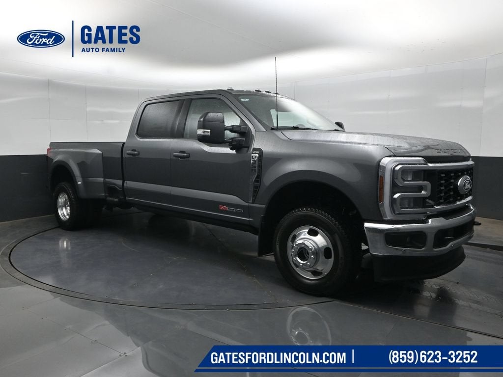 2027 Ford F-350SD Lariat DRW
