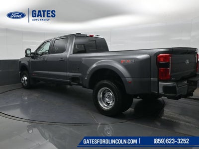 2027 Ford F-350SD Lariat DRW