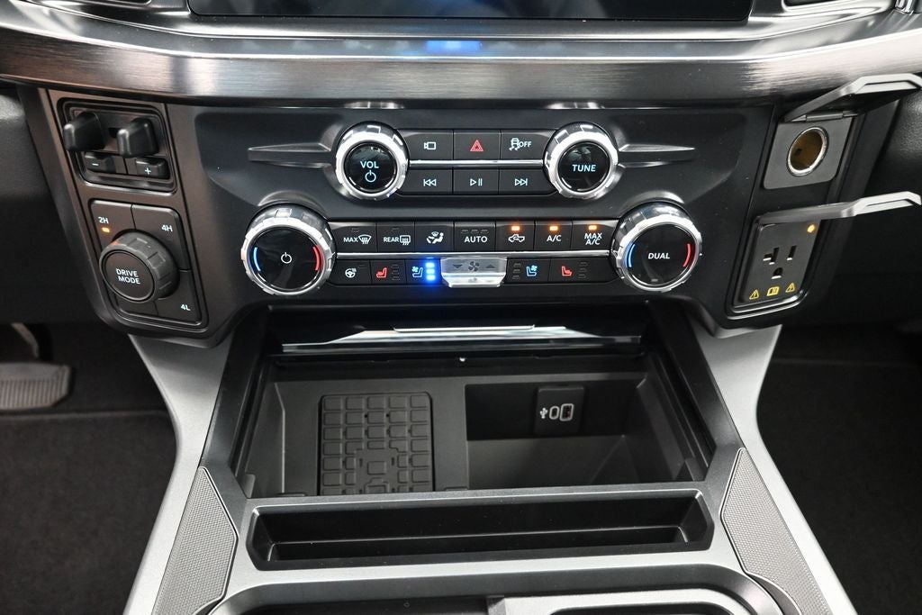 2027 Ford F-350SD Lariat DRW