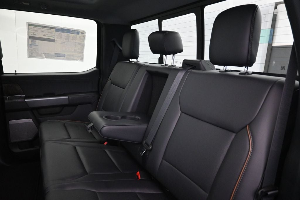 2027 Ford F-350SD Lariat DRW