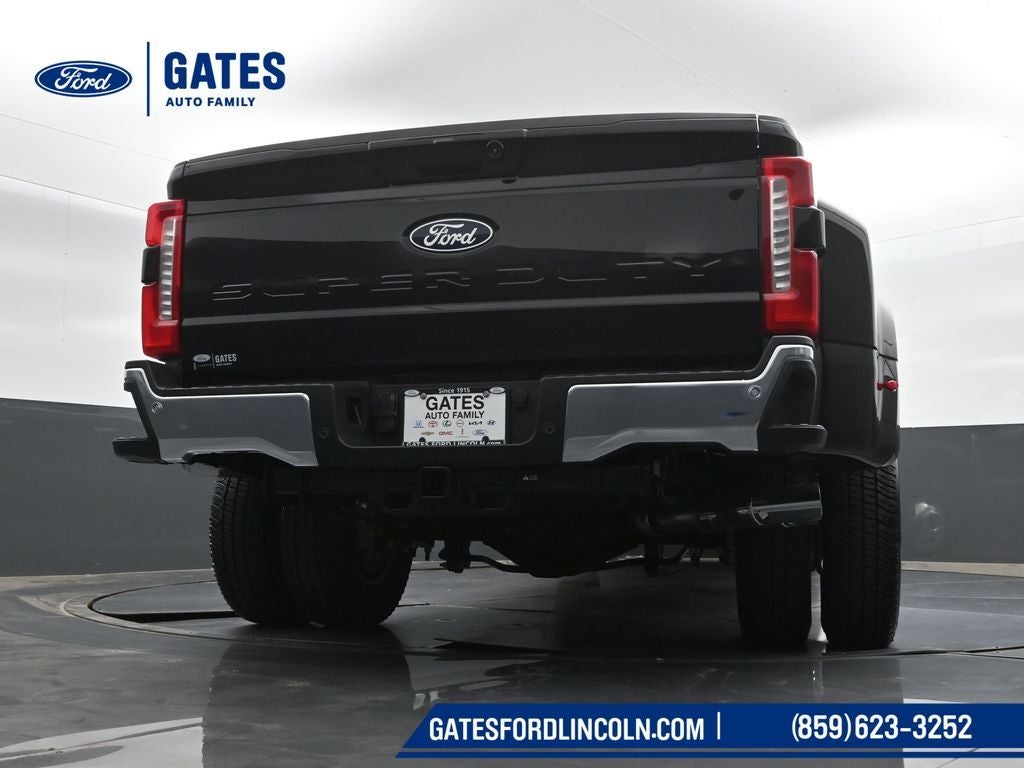 2027 Ford F-350SD Lariat DRW