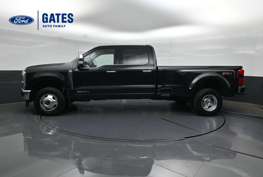 2027 Ford F-350SD Lariat DRW
