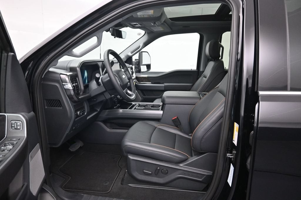 2027 Ford F-350SD Lariat DRW