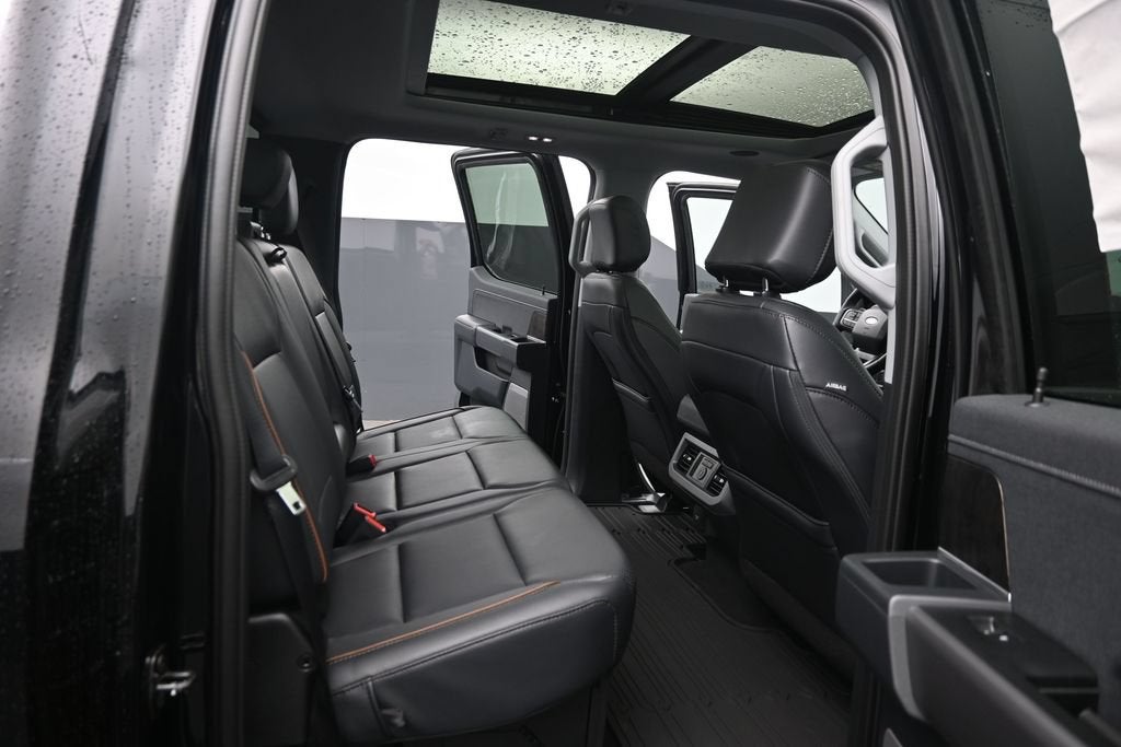 2027 Ford F-350SD Lariat DRW