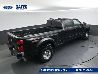 2027 Ford F-350SD Lariat DRW