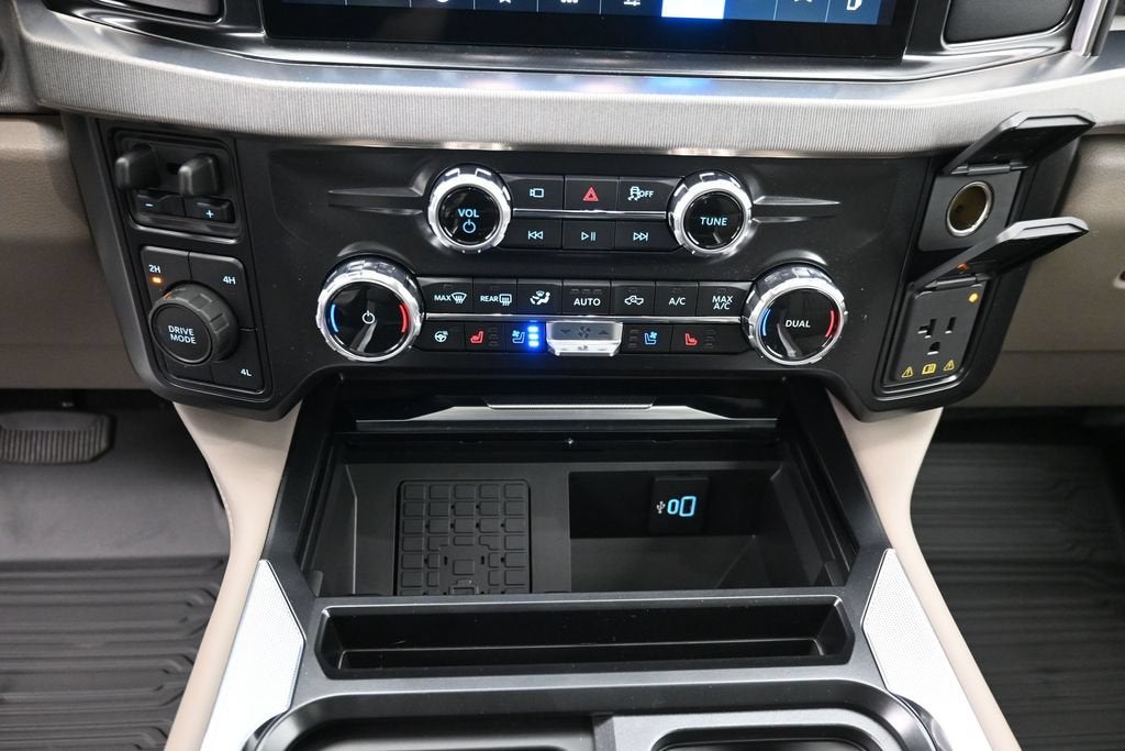 2027 Ford F-350SD Platinum DRW