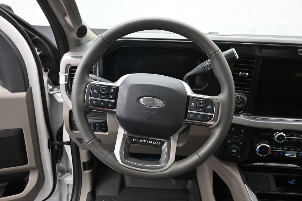 2027 Ford F-350SD Platinum DRW