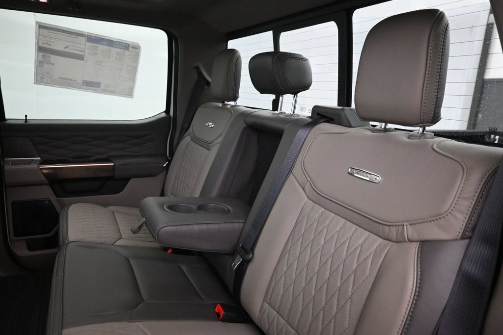 2027 Ford F-350SD Platinum DRW