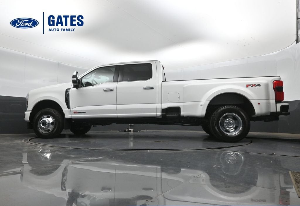 2027 Ford F-350SD Platinum DRW