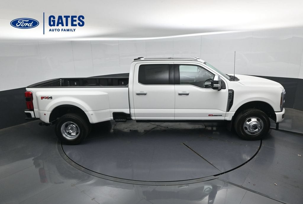 2027 Ford F-350SD Platinum DRW