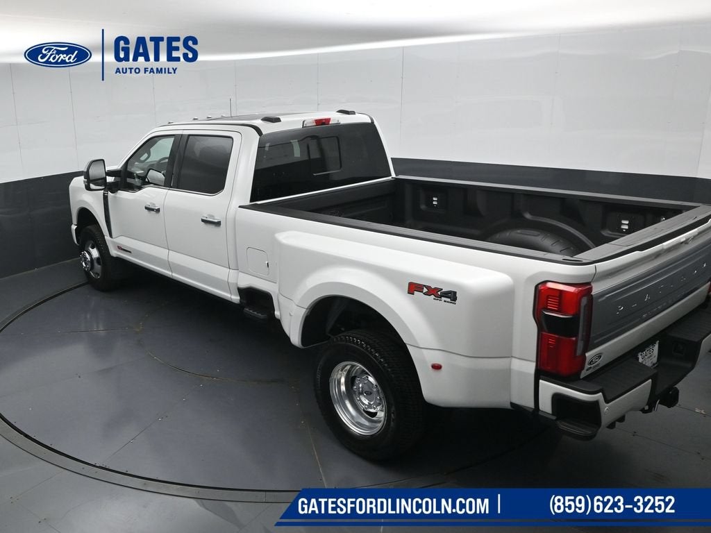 2027 Ford F-350SD Platinum DRW