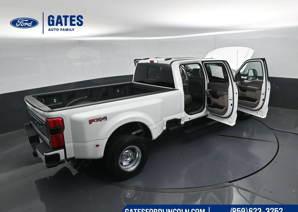 2027 Ford F-350SD Platinum DRW