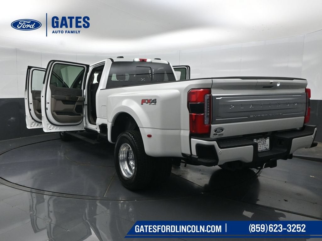 2027 Ford F-350SD Platinum DRW