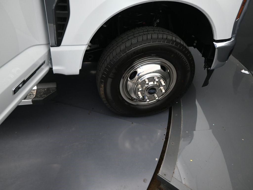 2026 Ford F-350SD XLT DRW