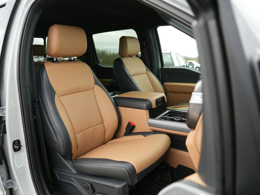 2026 Ford F-450SD Lariat DRW