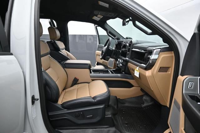 2026 Ford F-450SD Lariat DRW
