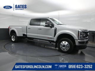 2026 Ford Super Duty F-450 Pickup F-450® Lariat®