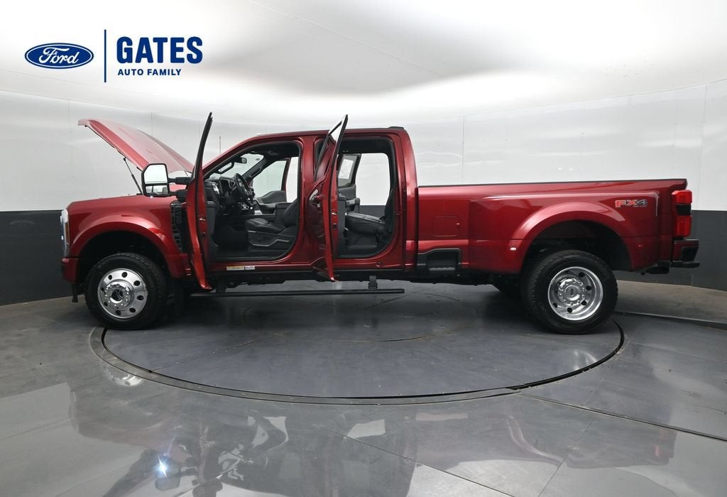 2027 Ford F-450SD Platinum DRW