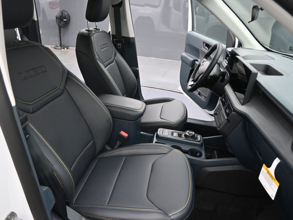 2025 Ford Maverick Lobo Standard