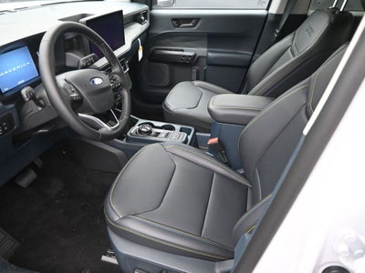 2025 Ford Maverick Lobo Standard