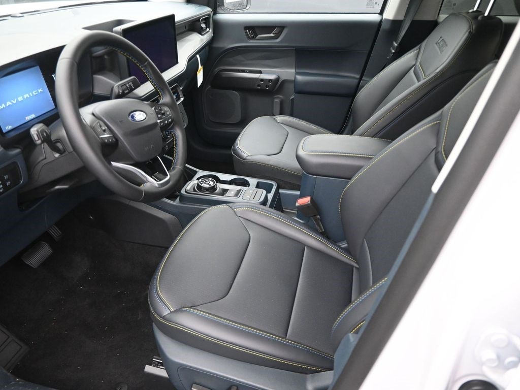 2025 Ford Maverick Lobo Standard