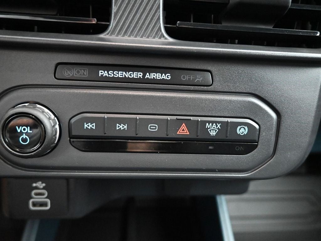 2025 Ford Maverick XL